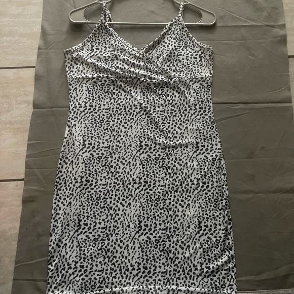 Dress :) - Picture 1 of 3